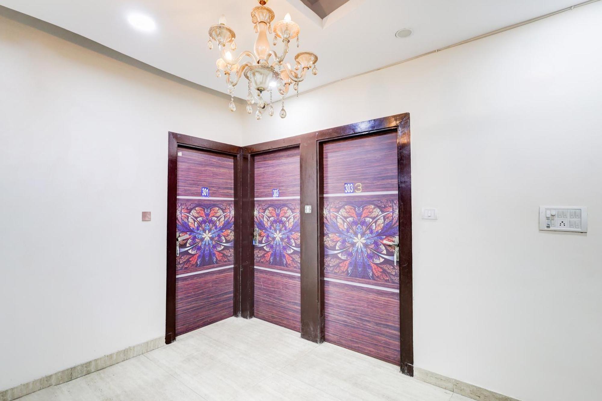 Hotel O Clock Tower Inn New Delhi Exterior photo